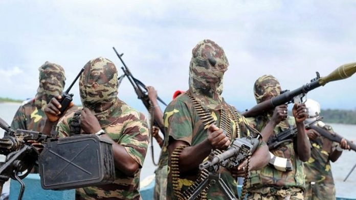 نائیجیریا میں بوکو حرام کے فوجی چھاؤنی پر حملے میں 11 فوجی اور 16 دہشتگرد ہلاک ہو گئے۔