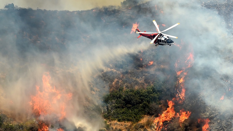 امریکہ میں آگ بے قابو، ایمرجنسی نافذ