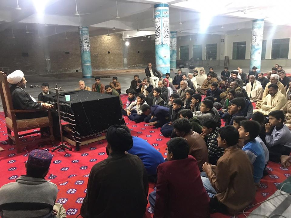 قوم عظیم شہدا کے مقدس خون کے صدقے ھمیشہ سرفراز اور فتحیاب ھوتی ھے۔