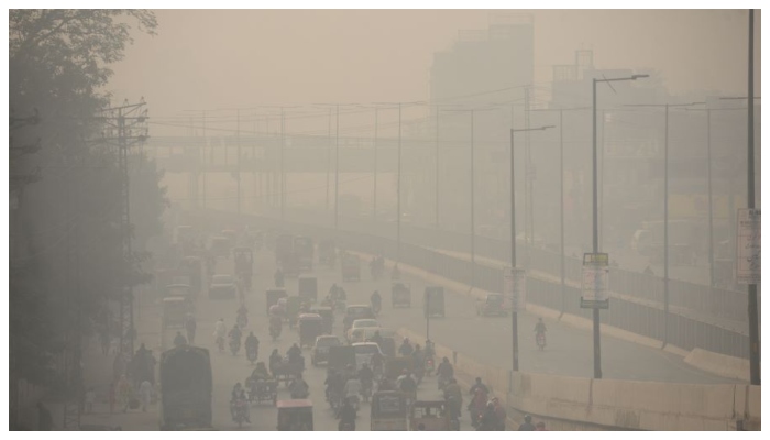 محکمہ ماحولیات پنجاب کی ویب سائٹ کے مطابق اب سے کچھ دیر پہلے فیصل آباد میں 344 اور گوجرانوالہ میں315 پارٹیکولیٹ میٹر ریکارڈ کیے گئے۔