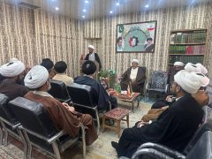 قم المقدسہ میں شیعہ علما کونسل پاکستان کے مرکزی نائب صدر علامہ عارف حسین واحدی دفتر قائد ملت جعفریہ کا دورہ کرتے ہوئے