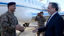 فیلڈ مارشل عاصم منیر کی ایرانی وزیر خارجہ عباس عراقچی سے تہران میں ملاقات