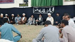 قائد ملت جعفریہ پاکستان آیت اللہ سید ساجد علی نقوی کی زوجہ کی نماز جنازہ کا منظر