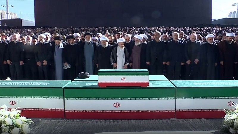 شہید رہبر انقلاب اسلامی کی نماز جنازہ میں لاکھوں سوگواروں کی شرکت