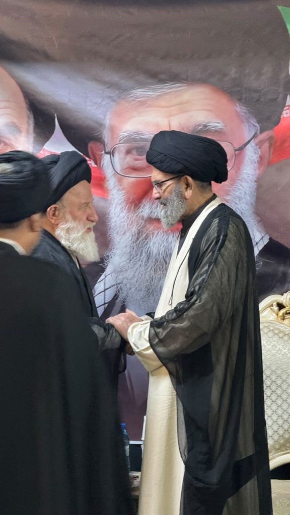 قم میں مرحوم علامہ قاضی سید نیاز حسین نقوی کی رہائش گاہ پر قائد ملت جعفریہ پاکستان آیت اللہ سید ساجد علی نقوی اور دیگر علماء کرام تعزیتی ملاقات کے دوران۔