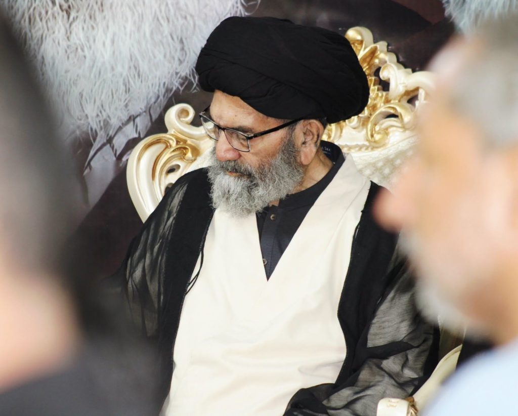 قم میں مرحوم علامہ قاضی سید نیاز حسین نقوی کی رہائش گاہ پر قائد ملت جعفریہ پاکستان آیت اللہ سید ساجد علی نقوی اور دیگر علماء کرام تعزیتی ملاقات کے دوران۔
