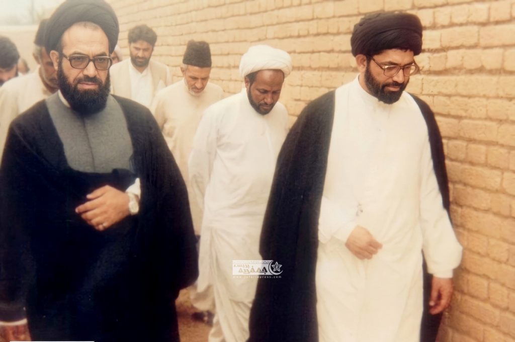 شہید قائد علامہ عارف حسین الحسینیؒ اور قائد ملت جعفریہ پاکستان علامہ سید ساجد علی نقوی کی تصاویر۔