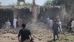 کوہاٹ: پولیس لائنز کے قریب نماز جمعہ کے دوران خودکش دھماکا، 15 افراد شہید، درجنوں زخمی